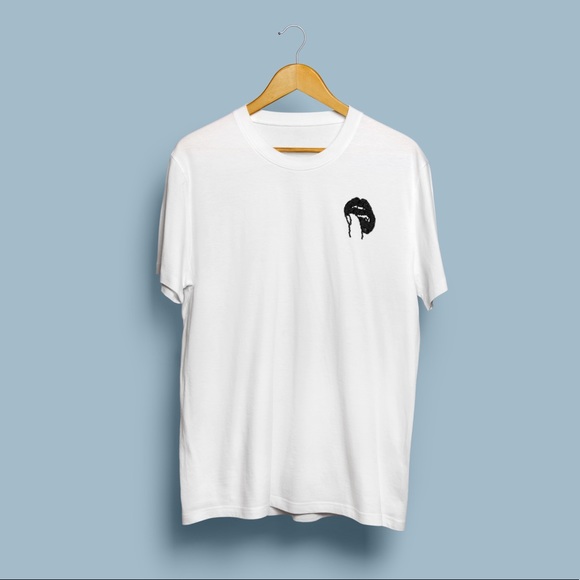 Embroidered Mouth Tee - Picture 2 of 5